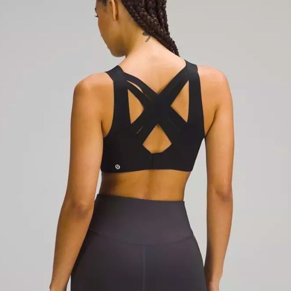NWT black Lululemon Enlite Weave high support zip up sports bra